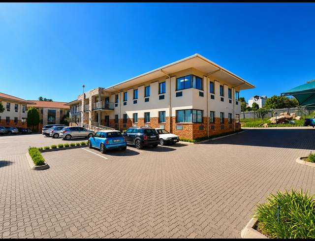 173M² OFFICE TO LET IN BRYANSTON